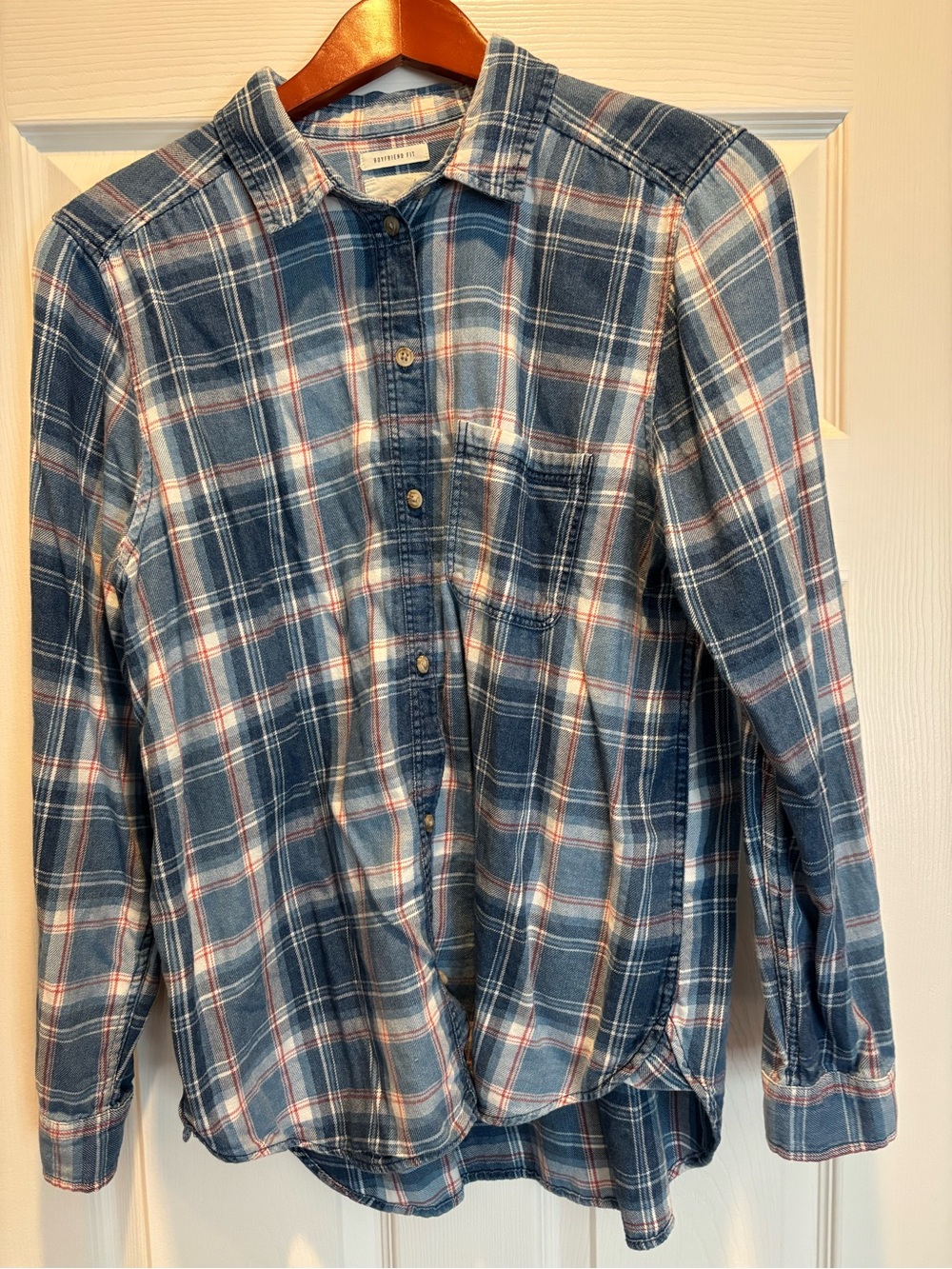 American Eagle Blue Plaid Long-Sleeve Button-Up Shirt